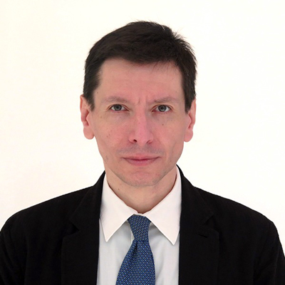 Dr Julian Ariza bio image